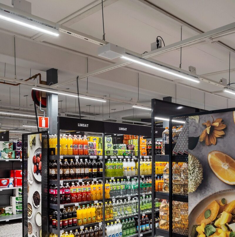 Marketta monterad linjärt i butiken